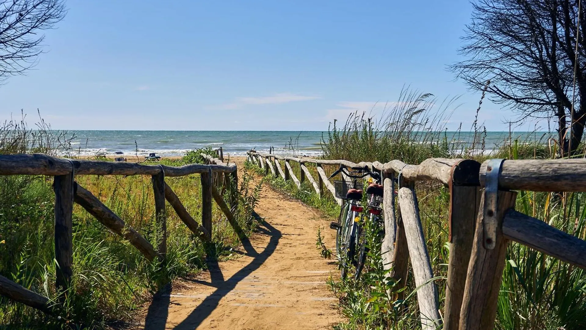 Bright And Functional Flat With Seaview Balcony Apartment Bibione
