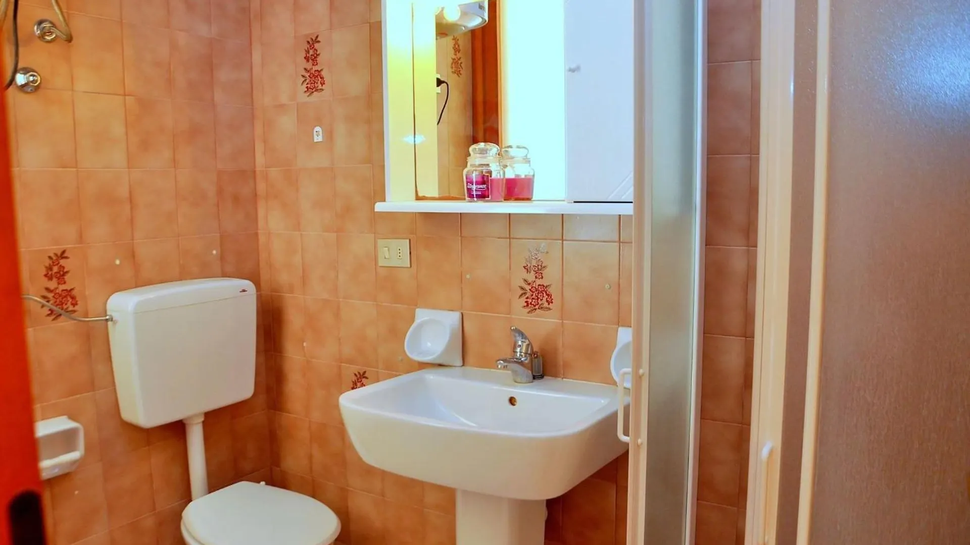 Bright And Functional Flat With Seaview Balcony Apartment Bibione Italy